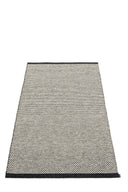 Picture of Svart/Grå Pappelina matta EFFI Black/Warm Grey/Vanilla 85 x 160 cm / 2 ¾' x 5 ¼'