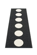Picture of Svart Pappelina matta VERA Black/Vanilla 70 x 225 cm / 2 ¼' x 7 ½'