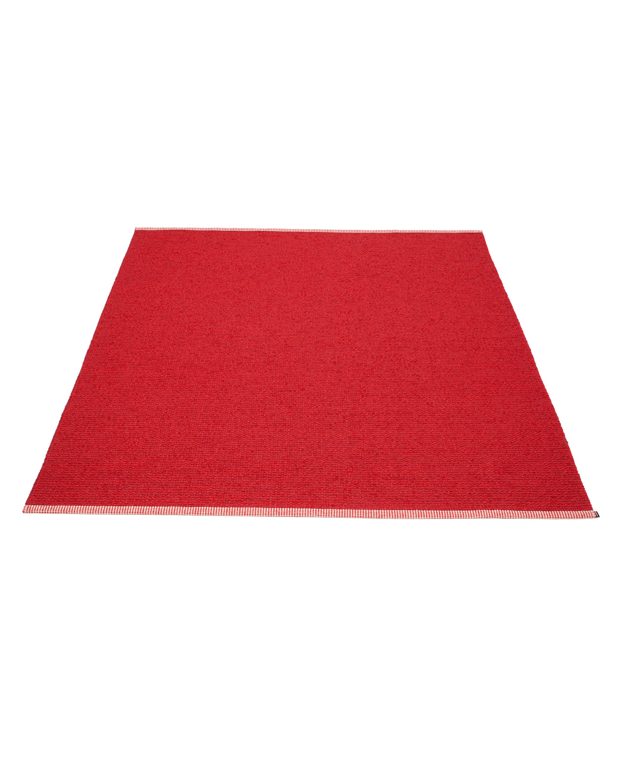 MONO Dark Red Area Rug – Pappelina