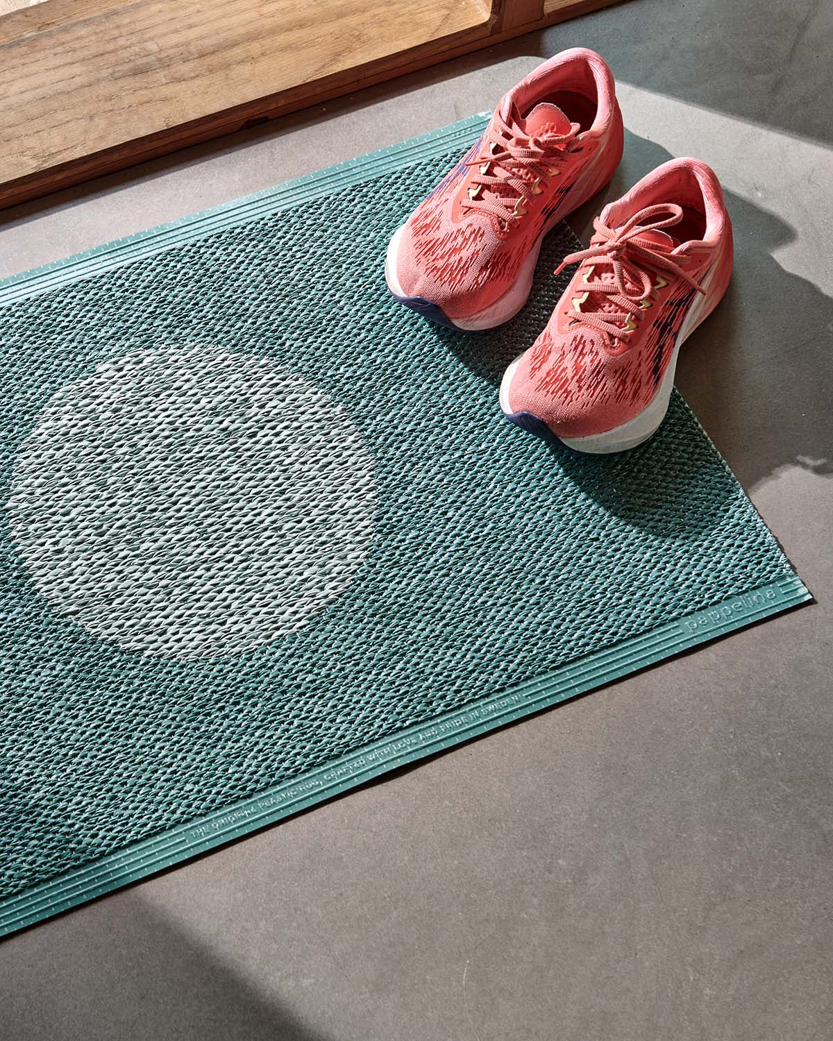 pappelina パペリナ Vera Throw ヴェラ ブランケット 楽天市場】pappelina パペリナpappelina社 正規販売店Vera Throw